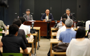 홍성담 작가 ‘세월오월’ 자진 철회 의사 관련 이미지